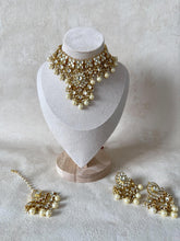 Shahida: Kundan Necklace Set