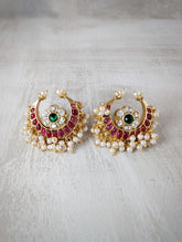 Subaina: Judau Kundan Studs
