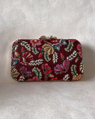 Bano: Clutch Bag