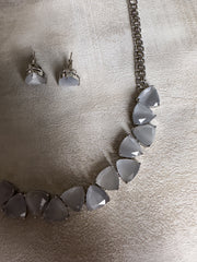 Saima: Crystal Necklace Grey