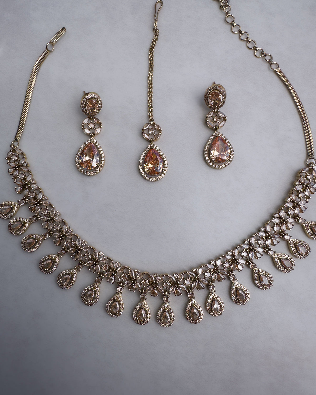 Kiara: necklace set 