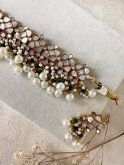 Minal: Choker set