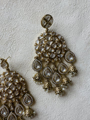 Nooreh: Earrings