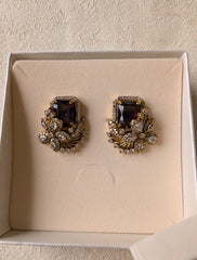 Mahira Studs: purple