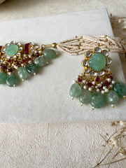 Alam: Choker Set