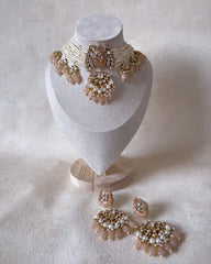 Amara: Peach Choker Set