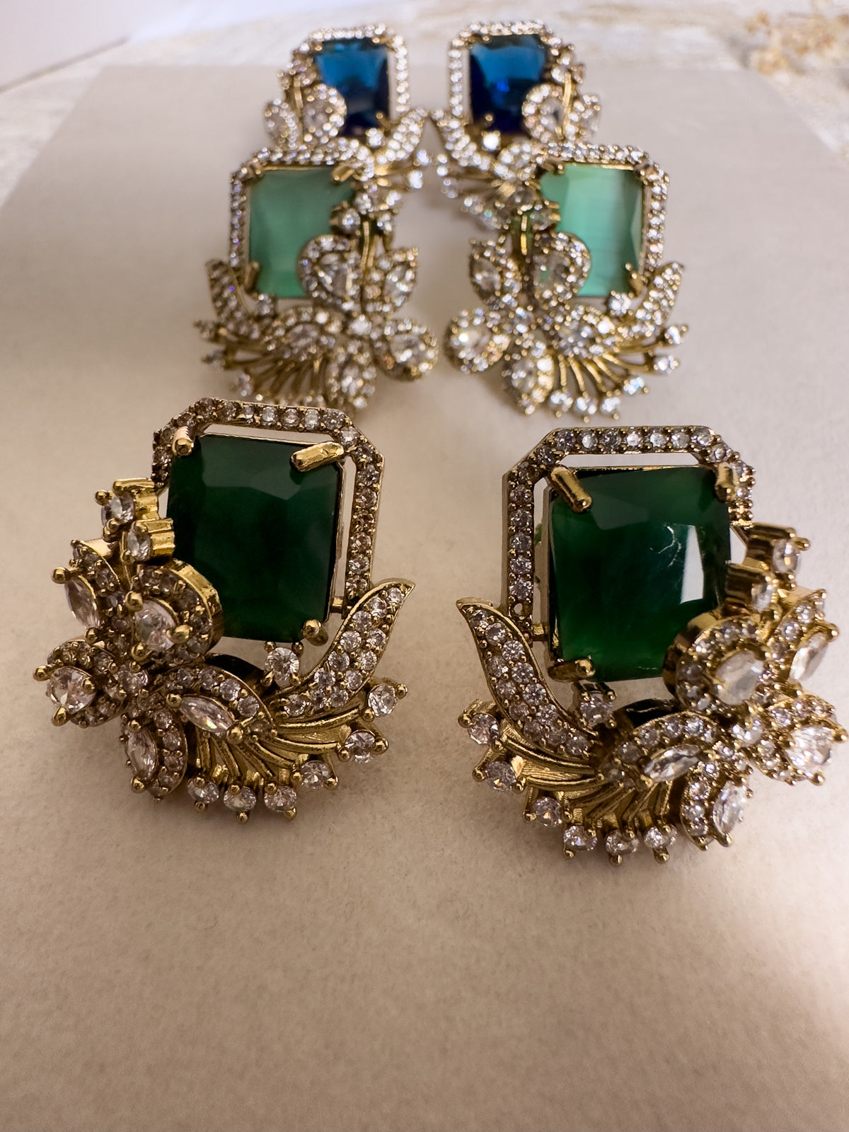 Mahira Studs