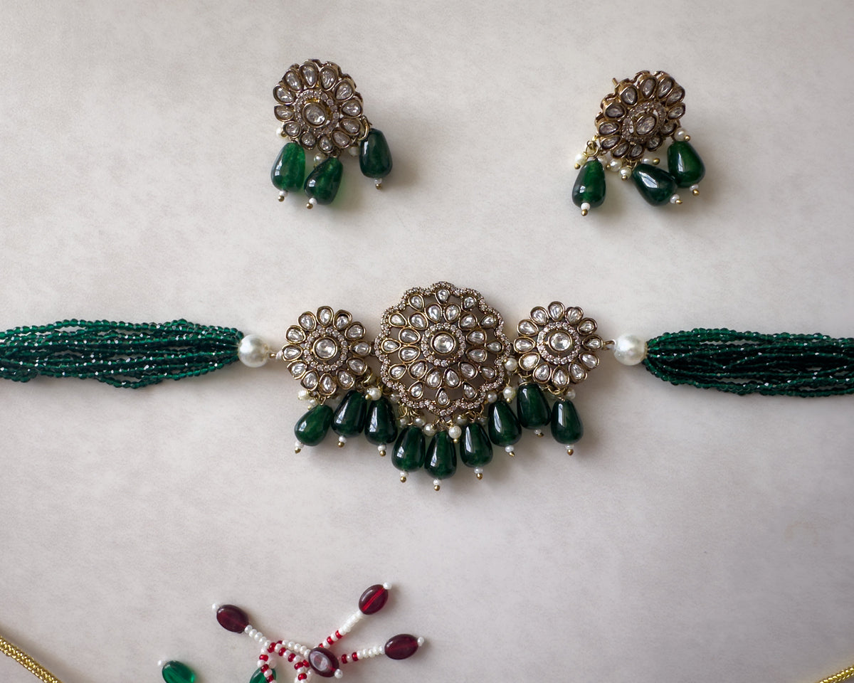 Atifa: Green Choker Set 