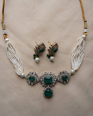 Hayaa: Necklace set 