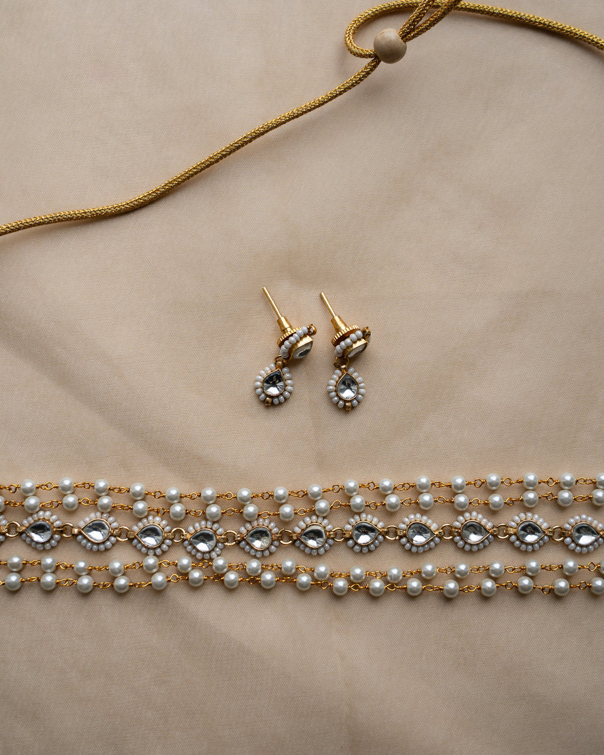 Sila : Choker set 
