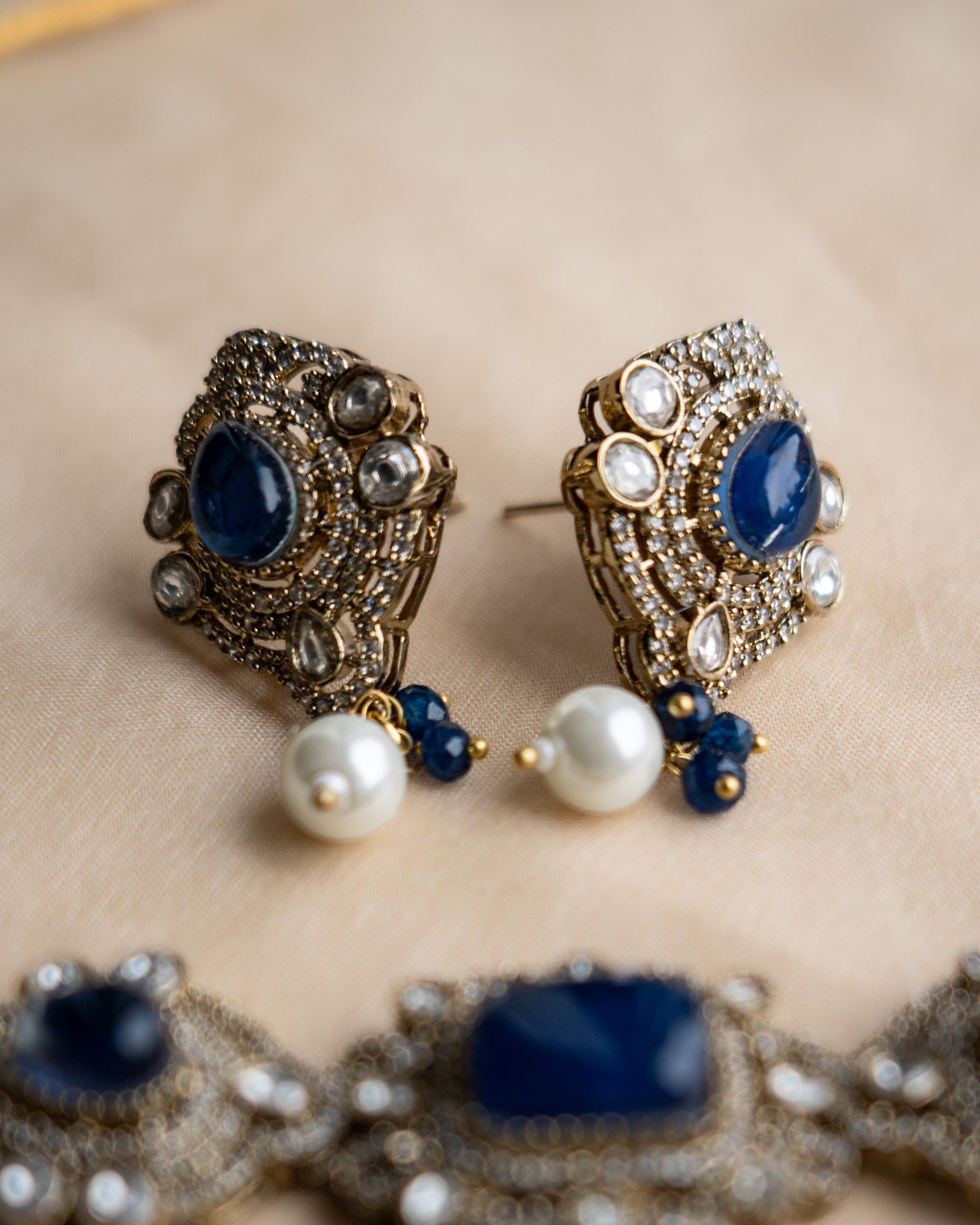 Jazira: Necklace set 
