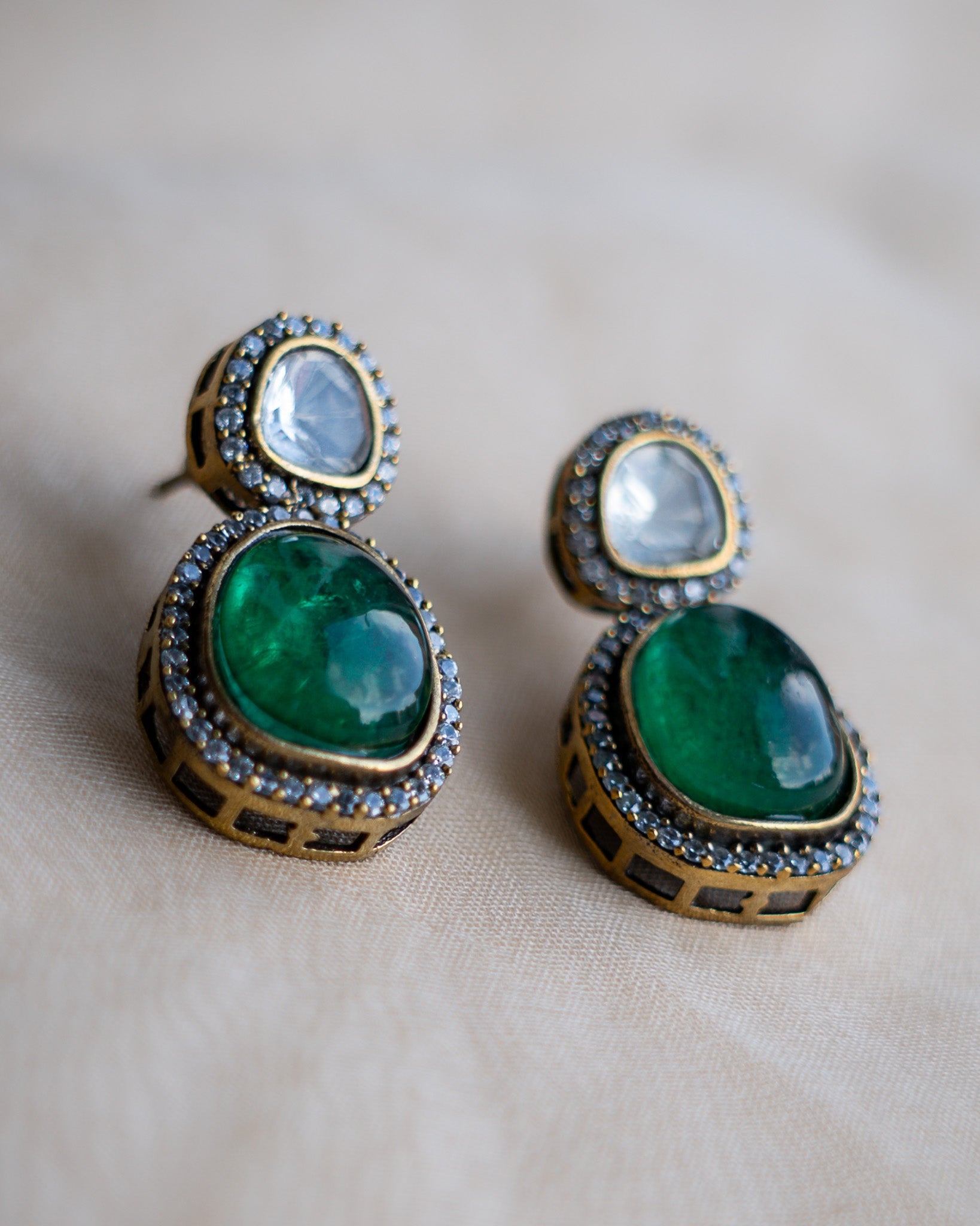 Safiya earrings green 