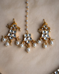 Aimah: necklace and tikka set 