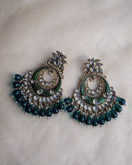 Aliya earrings: Green 