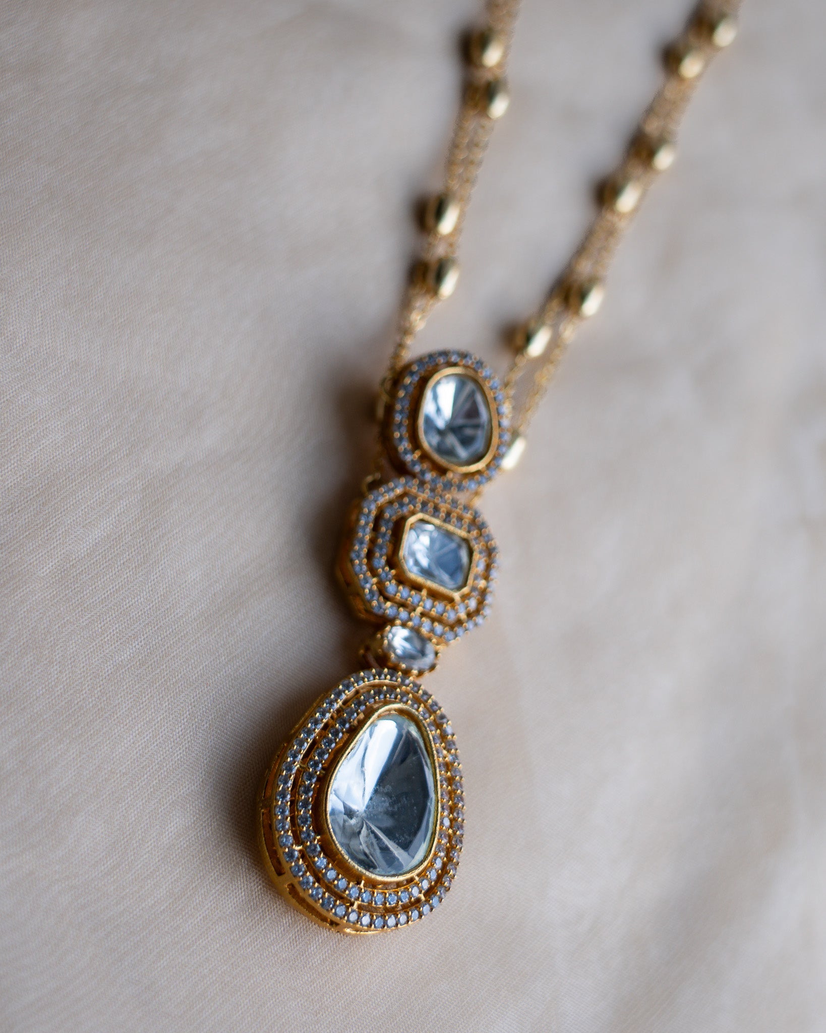 Hooriyah locket 