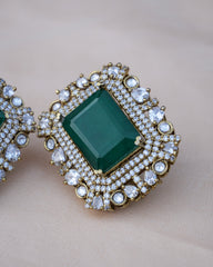 Mehwish earrings: green 