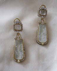 Laila earring : white 