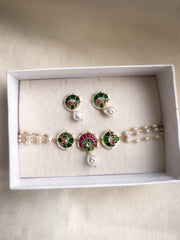 Meena: chocker set 