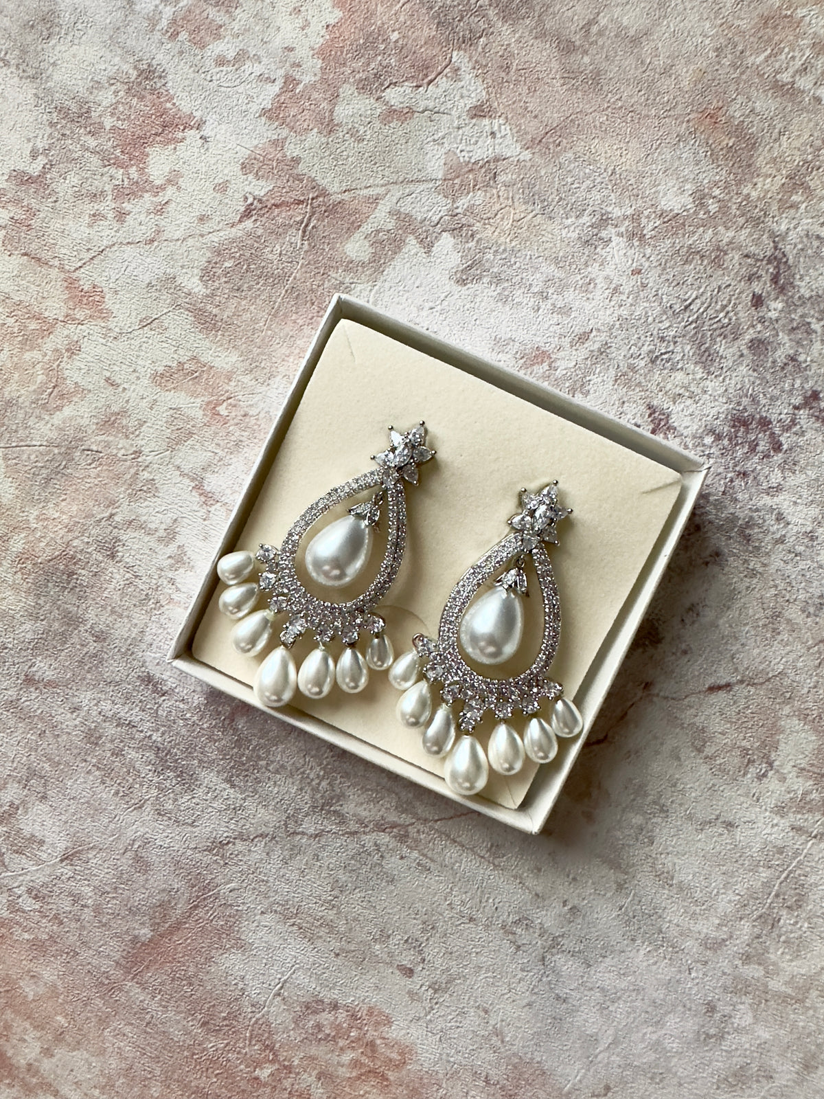Mahi: Earrings