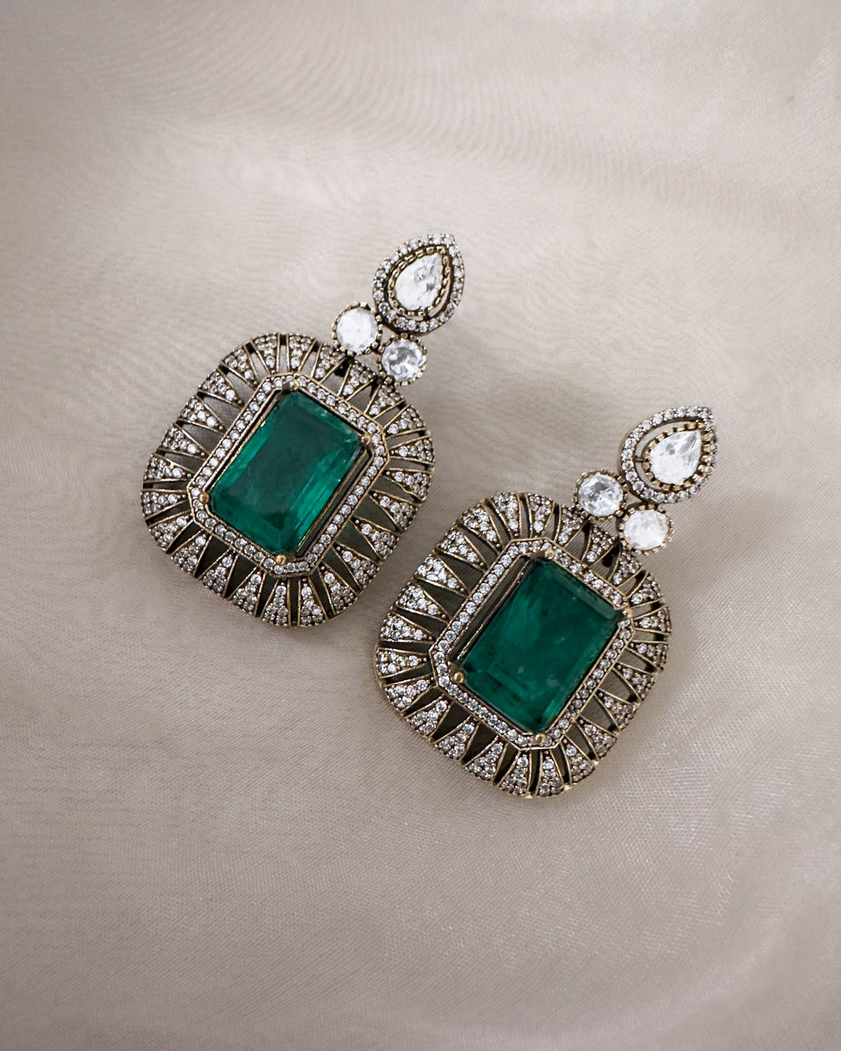 Zoya Earrings 